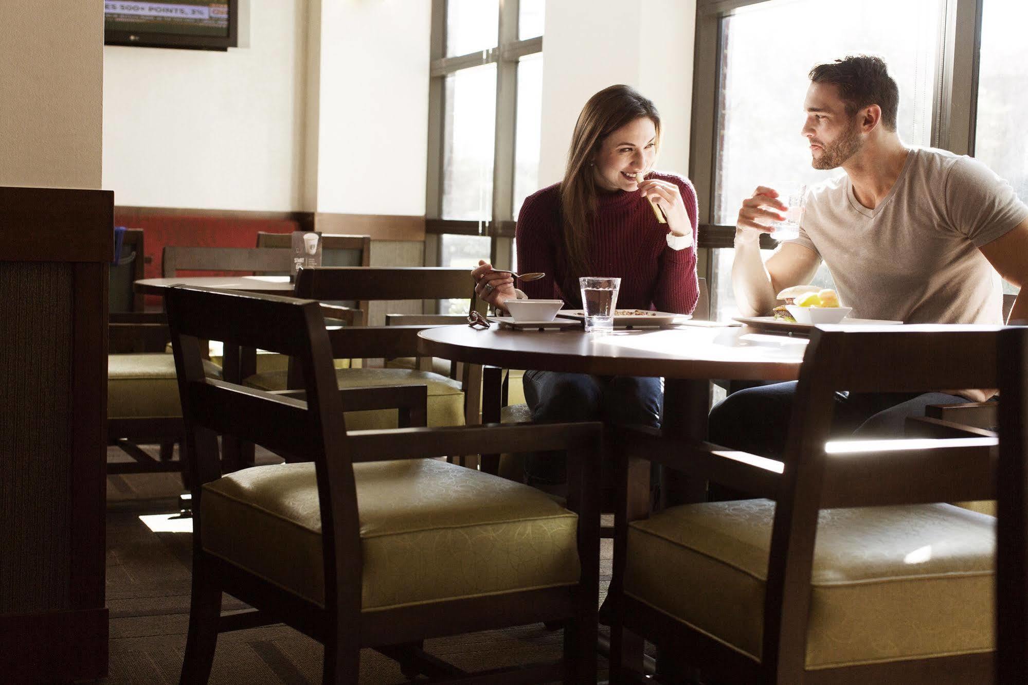 Hyatt Place Dallas/plano 3*